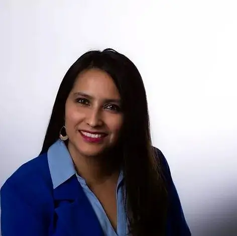 Barbara Banda smiling in blue blazer | Professional Counseling & Therapy | Hammond, LA (70403)